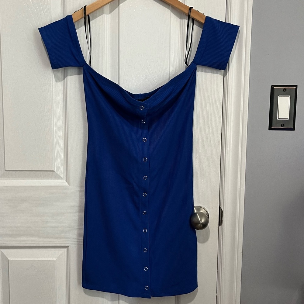 NWOT forever 21 off the shoulder dress with snap button details